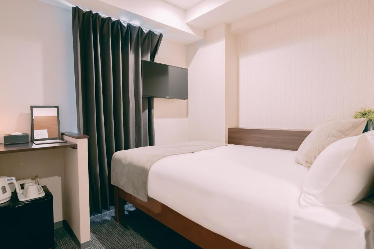 R Hotel Honmachi Ōsaka Exterior foto